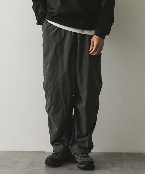 URBAN RESEARCH DOORS（アーバンリサーチドアーズ）の「ナイロンワッシャースノーパンツ（その他パンツ・メンズ・チャコールグレー/ブラック・LARGE/MEDIUM）」の18枚目の写真