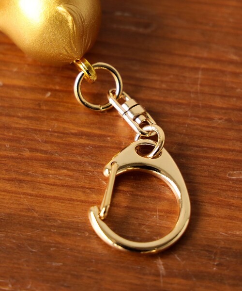 BEAMS JAPAN（ビームス　ジャパン）の「【別注】オビツ製作所 / GOLD キューピー キーホルダー（キーホルダー・レディース・ゴールド・ONE SIZE）」の3枚目の写真