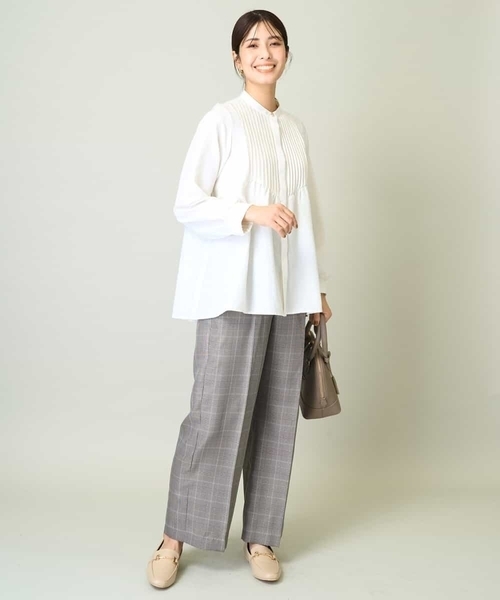 a.v.v（アーヴェヴェ）の「【洗える】ピンタックフレアブラウス（シャツ/ブラウス・レディース・ボルドー/ホワイト/チャコールグレー・38/36/40/42/34）」の12枚目の写真