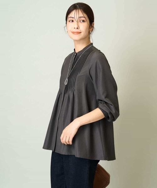 a.v.v（アーヴェヴェ）の「【洗える】ピンタックフレアブラウス（シャツ/ブラウス・レディース・ボルドー/ホワイト/チャコールグレー・38/36/40/42/34）」の15枚目の写真