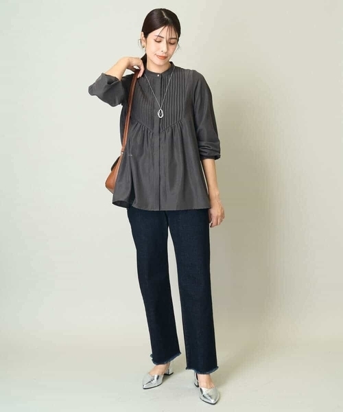 a.v.v（アーヴェヴェ）の「【洗える】ピンタックフレアブラウス（シャツ/ブラウス・レディース・ボルドー/ホワイト/チャコールグレー・38/36/40/42/34）」の20枚目の写真