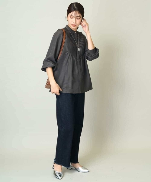 a.v.v（アーヴェヴェ）の「【洗える】ピンタックフレアブラウス（シャツ/ブラウス・レディース・ボルドー/ホワイト/チャコールグレー・38/36/40/42/34）」の21枚目の写真