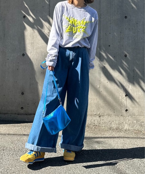 mi via loca(ミヴィアロカ)の「【United Athle】発泡プリントWHAT BUZZロゴロンT 【PT NO. MVL050 ※2A】(Tシャツ/カットソー・レディース・オートミール/イエロー/ホワイト/スミクロ・X-LARGE/MEDIUM)」の22枚目の写真