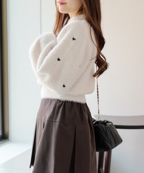 Another Branch olive des olive（アナザーブランチオリーブデオリーブ）の「フェザーハート刺繍プルオーバー（ニット/セーター・レディース・オフホワイト/チャコールグレー/ホワイト系その他/ベージュ・FREE）」の8枚目の写真