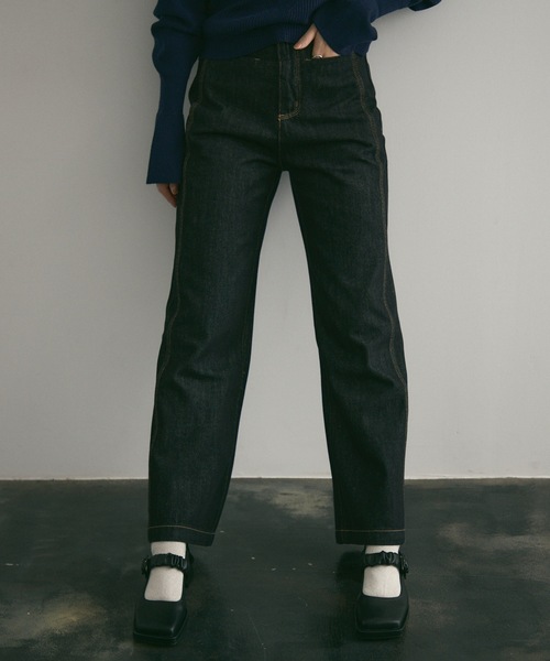 Lutim by u(ルチバイユー)の「ハイウエスト・ワイドストレートデニムパンツ(デニムパンツ・レディース・インディゴブルー/ネイビー・SMALL/MEDIUM)」の9枚目の写真