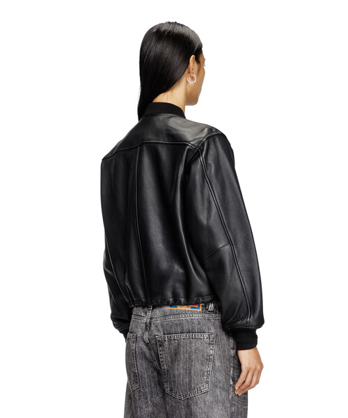 DIESEL(ディーゼル)の「ウィメンズ レザージャケット L-ILYAN(ブルゾン・レディース・ブラック・40/38)」の2枚目の写真