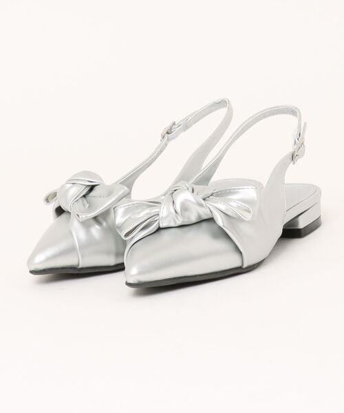 sesenta（セセンタ）の「【sesenta】ポインテッドトゥリボンパンプス（パンプス・レディース・シルバー/ブラック・S/M/L/LL）」の2枚目の写真