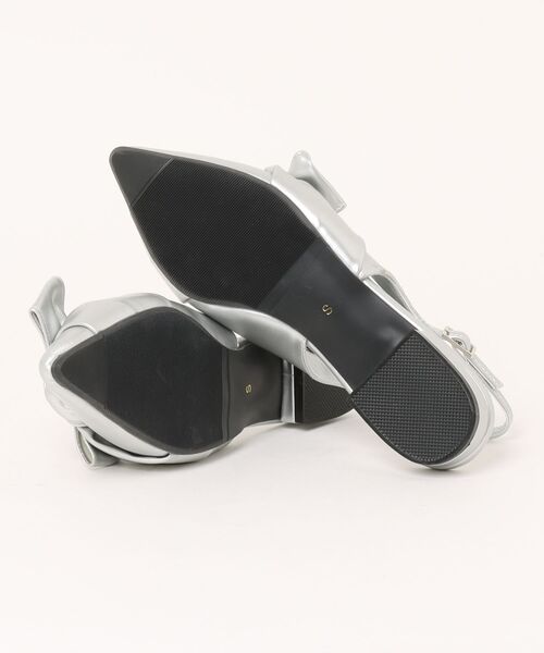 sesenta（セセンタ）の「【sesenta】ポインテッドトゥリボンパンプス（パンプス・レディース・シルバー/ブラック・S/M/L/LL）」の4枚目の写真