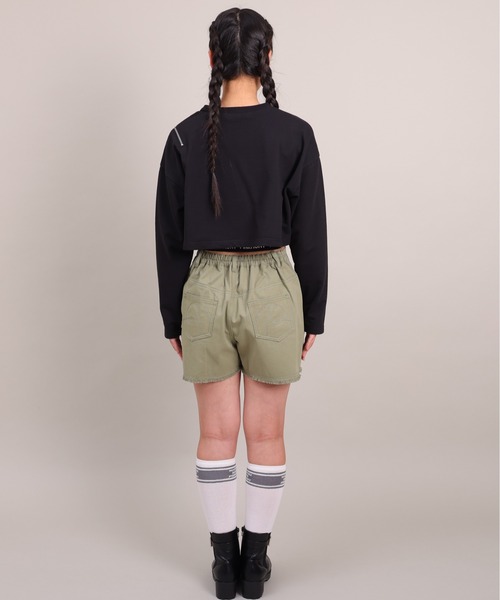 PINKHUNT（ピンクハント）の「PINKHUNT ピンクハント ロゴタンクトップ付き ショート丈トレーナー 0182K（スウェット・キッズ・アッシュグレー/ブラック・120cm/130cm/140cm/150cm/160cm）」の4枚目の写真