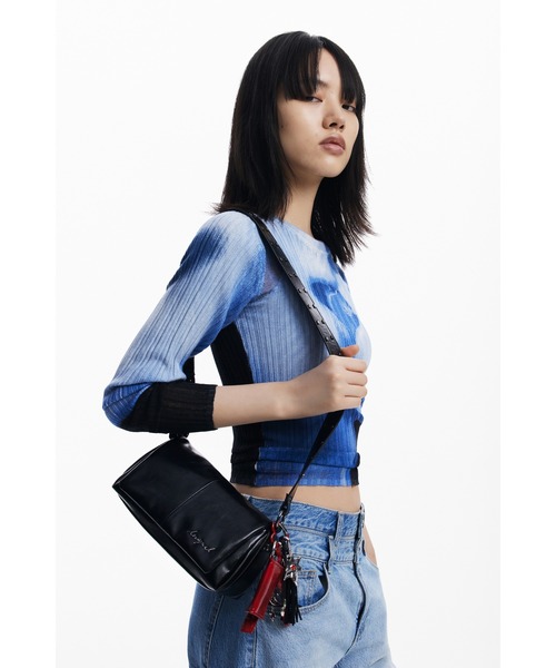 Desigual（デシグアル）の「【SALE対象外】REPRISE GALAXY BLACK NARON PU　スタッズストラップ レザーミニバッグ ブラック（ボディバッグ/ウエストポーチ・レディース・ブラック・FREE）」の7枚目の写真