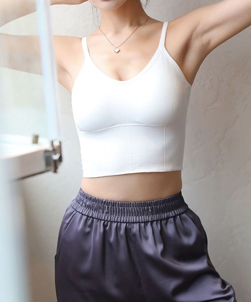 c.u.l（シーユーエル）の「バックオープン 細リブ カップ付き クロップド丈キャミソール culw781（キャミソール・レディース・グレー/ホワイト/ブラック・FREE）」の6枚目の写真