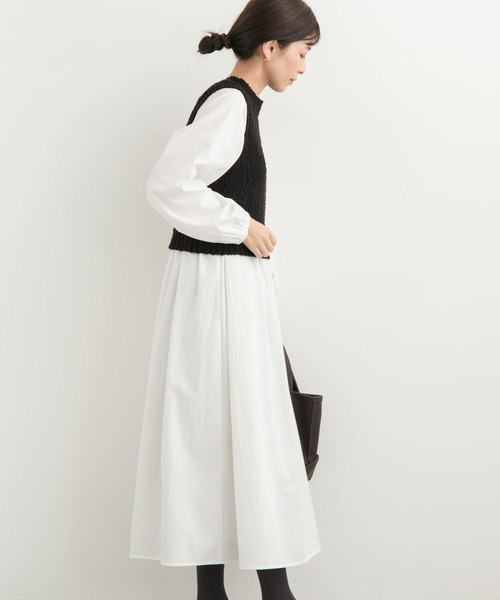 URBAN RESEARCH DOORS（アーバンリサーチドアーズ）の「ニットベストレイヤードワンピース（ワンピース・レディース・グレー/ブラック・MEDIUM）」の6枚目の写真