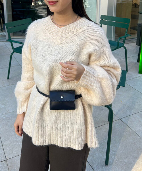 mystic(ミスティック)の「モヘアライクベルトポーチ付きニット(ニット/セーター・レディース・チャコールグレー/アイボリー/イエロー・FREE)」の8枚目の写真