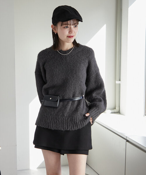 mystic(ミスティック)の「モヘアライクベルトポーチ付きニット(ニット/セーター・レディース・チャコールグレー/アイボリー/イエロー・FREE)」の13枚目の写真