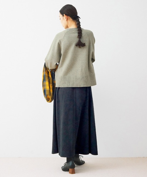 and myera(アンド マイラ)の「and myera 肌ざわりのいいニットセーター(ニット/セーター・レディース・ピンク/グリーン系その他/グレー・L/M/S/LL)」の9枚目の写真