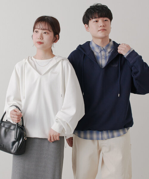 Discoat｜【ユニセックス】ワンポイント刺繍フードプルオーバー
