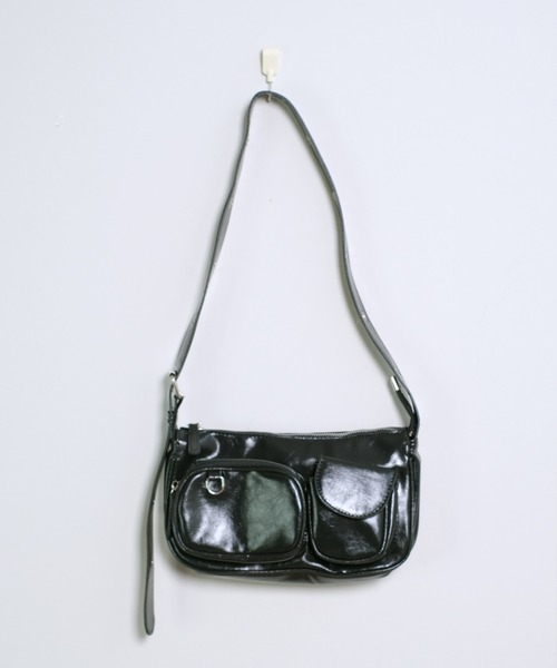 ダブルポケット ベルトショルダー ワンハンドルバッグ（ショルダー