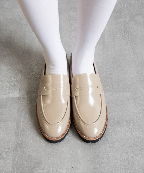 Fabby fabby（ファビィーファビィー）の「厚底ローファー（ローファー・レディース・ブラック系その他/ブラック/ベージュ/ブラウン・LARGE/MEDIUM/SMALL）」の4枚目の写真