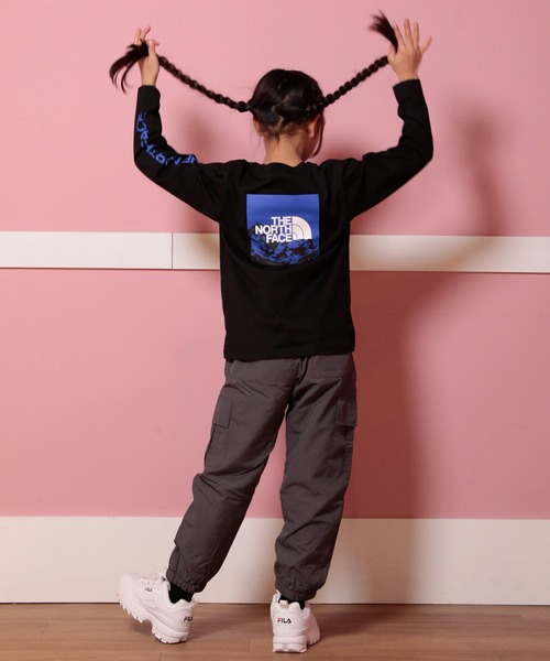 THE NORTH FACE(ザノースフェイス)の「THE NORTH FACE ザ・ノース・フェイス ロングスリーブスリーブグラフィックティー NTJ32537(Tシャツ/カットソー・キッズ・ブラック/ホワイト/ライトブルー/ダークグリーン/ブラック系その他・130cm/140cm/150cm/160cm)」の17枚目の写真