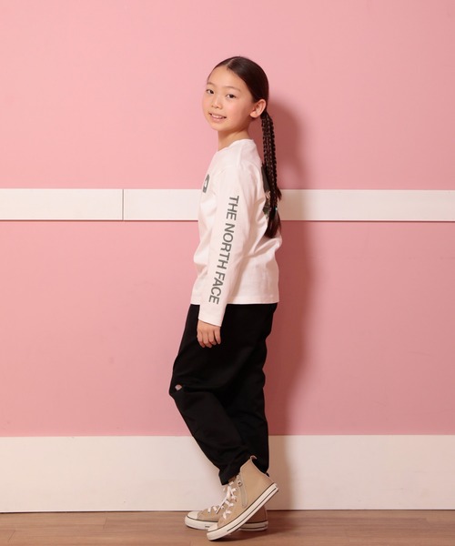 THE NORTH FACE(ザノースフェイス)の「THE NORTH FACE ザ・ノース・フェイス ロングスリーブスリーブグラフィックティー NTJ32537(Tシャツ/カットソー・キッズ・ブラック/ホワイト/ライトブルー/ダークグリーン/ブラック系その他・130cm/140cm/150cm/160cm)」の11枚目の写真
