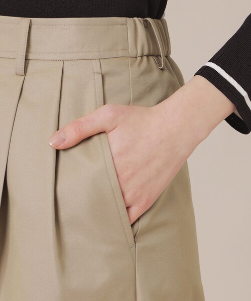 MACKINTOSH LONDON（マッキントッシュ ロンドン）の「ハイブリッドギャバジンテーパードパンツ（その他パンツ・レディース・ネイビー/ベージュ・36/38）」の9枚目の写真