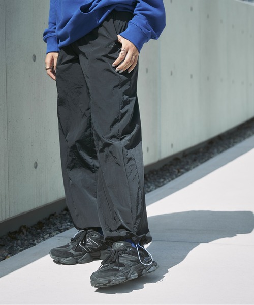 NEW BALANCE（ニューバランス）の「90/60（スニーカー・レディース・ブラック・27.5cm/28.5cm/30.0cm/23.0cm/24.0cm/25.0cm/22.5cm/23.5cm/24.5cm/25.5cm/26.5cm/26.0cm/27.0cm/28.0cm/29.0cm）」の5枚目の写真