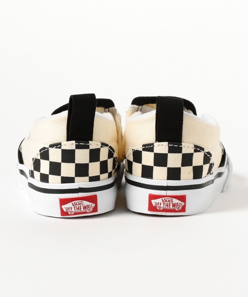 VANS（バンズ）の「VANS / クラシック スリッポン V1（約12～16cm）（スリッポン・キッズ・ブラック/イエロー・9(15㎝)/8(14㎝)/7(13㎝)/5(11.5㎝)/4(10.5㎝)）」の7枚目の写真