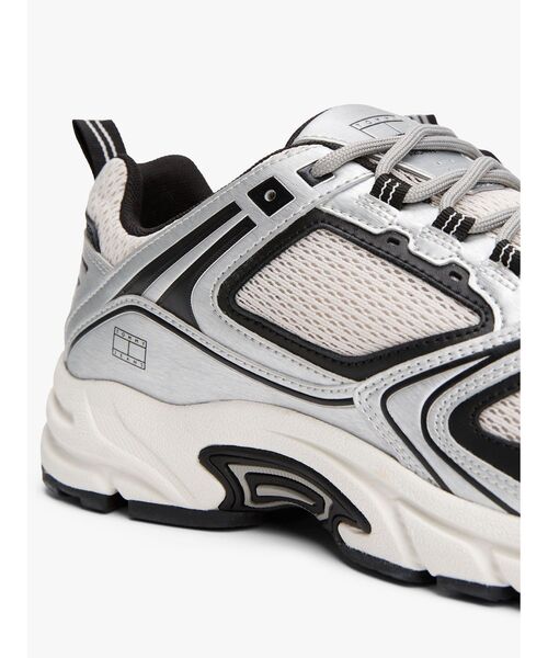 tommy jeans（トミー ジーンズ）の「アーカイブ97メタリックスニーカー（スニーカー・メンズ・ブラック・26cm/26.5cm/27.5cm/25cm）」の11枚目の写真