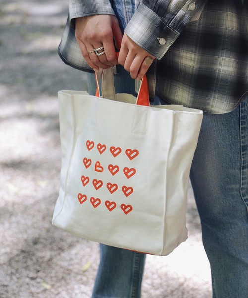 BEAMS HEART(ビームスハート)の「【A4サイズ収納可】B-HEARTロゴ キャンバス バッグ(トートバッグ・レディース・レッド/オレンジ/ブラック・ONE SIZE)」の3枚目の写真