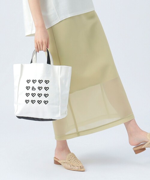 BEAMS HEART(ビームスハート)の「【A4サイズ収納可】B-HEARTロゴ キャンバス バッグ(トートバッグ・レディース・レッド/オレンジ/ブラック・ONE SIZE)」の2枚目の写真