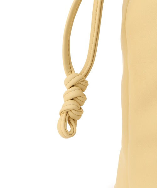 VIS（ビス）の「チェーンハンドル2WAY巾着バッグ（ハンドバッグ・レディース・ブラック/オフホワイト/イエロー系その他2・FREE）」の14枚目の写真