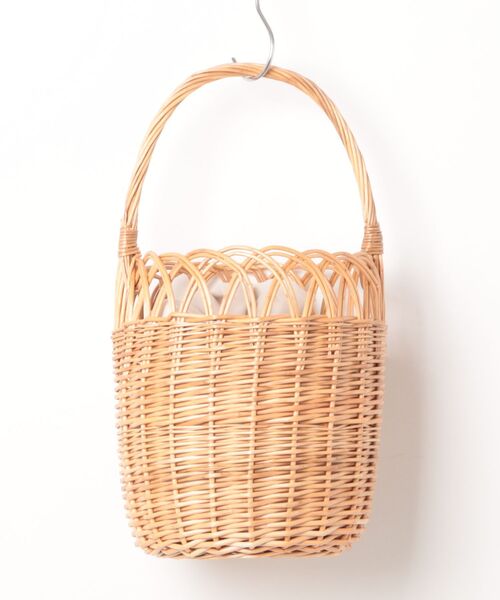 and it_（アンドイット）の「バケツ型柳バッグ（かごバッグ・レディース・アイボリー・FREE）」の2枚目の写真