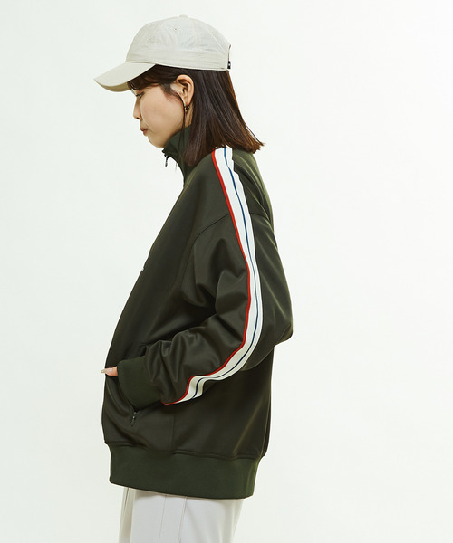 CONVERSE TOKYO(コンバーストウキョウ)の「LIPSTOP STAR★ CAP(キャップ・レディース・ベージュ/ブルー/ライトベージュ/ブラック・FREE)」の8枚目の写真