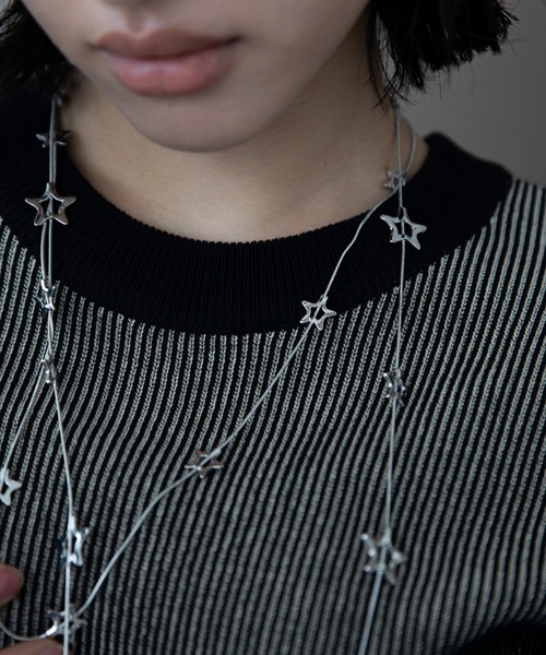 VACANCY(ヴァカンシー)の「シャイニースター2連ロングネックレス(ネックレス・レディース・シルバー・FREE)」の5枚目の写真