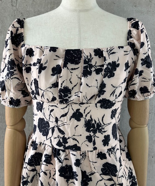 meJane（ミージェーン）の「ボタニカル柄バックオープンリボン ミニワンピース（ワンピース・レディース・クリーム・M/L）」の14枚目の写真