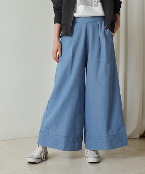 Bou Jeloud(ブージュルード)の「ライトデニムフレアパンツ(デニムパンツ・レディース・ブルー/インディゴブルー・MEDIUM)」の16枚目の写真