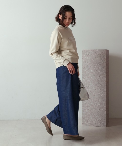 Bou Jeloud(ブージュルード)の「ライトデニムフレアパンツ(デニムパンツ・レディース・ブルー/インディゴブルー・MEDIUM)」の6枚目の写真