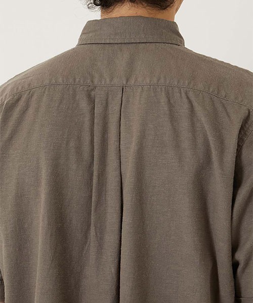 BLUE BLUE（ブルーブルー）の「リネンレーヨン ストレッチプルオーバー ショートスリーブシャツ（シャツ/ブラウス・メンズ・ナチュラル/ネイビー/ブルー/グレー・X-LARGE/LARGE/MEDIUM/SMALL）」の9枚目の写真