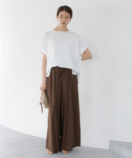 Elura(エルーラ)の「ドレスアップリブドルマンプルオーバー/326352(Tシャツ/カットソー・レディース・ブルー/カーキ/ホワイト/ネイビー・MEDIUM/LARGE)」の9枚目の写真