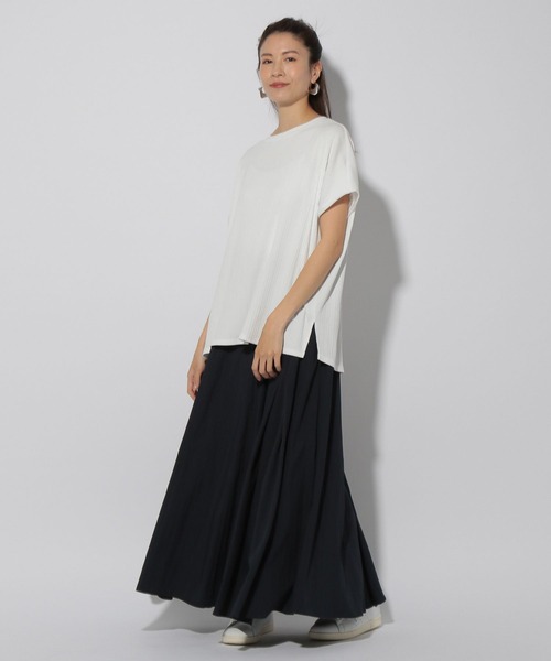 Elura(エルーラ)の「ドレスアップリブドルマンプルオーバー/326352(Tシャツ/カットソー・レディース・ブルー/カーキ/ホワイト/ネイビー・MEDIUM/LARGE)」の16枚目の写真