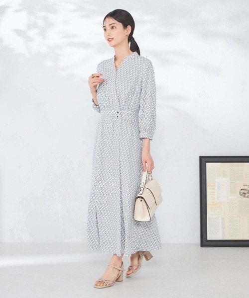 a.v.v(アーヴェヴェ)の「カシュクール柄ワンピース(ワンピース・レディース・ホワイト・38/40/34/36/42)」の15枚目の写真