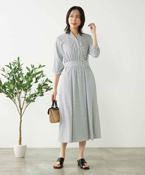 a.v.v(アーヴェヴェ)の「カシュクール柄ワンピース(ワンピース・レディース・ホワイト・38/40/34/36/42)」の19枚目の写真