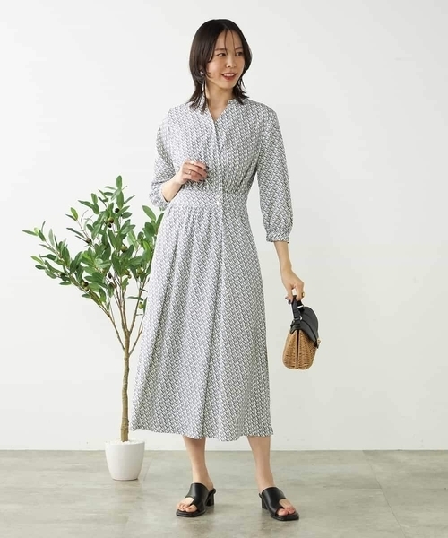 a.v.v(アーヴェヴェ)の「カシュクール柄ワンピース(ワンピース・レディース・ホワイト・38/40/34/36/42)」の20枚目の写真