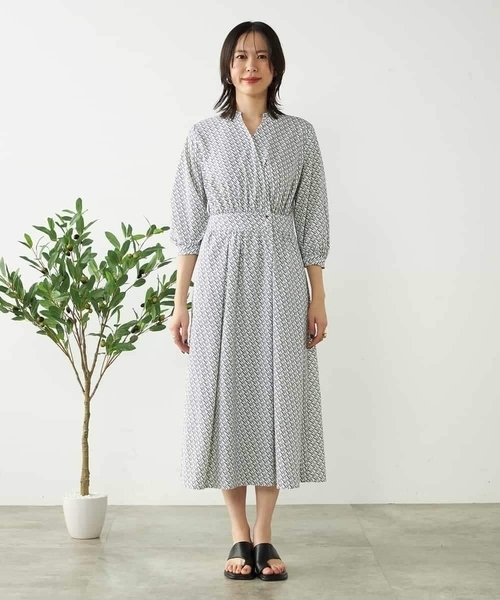 a.v.v(アーヴェヴェ)の「カシュクール柄ワンピース(ワンピース・レディース・ホワイト・38/40/34/36/42)」の22枚目の写真