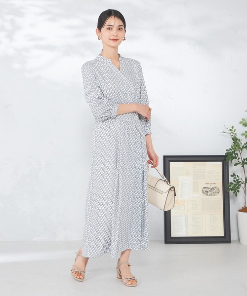 a.v.v(アーヴェヴェ)の「カシュクール柄ワンピース(ワンピース・レディース・ホワイト・38/40/34/36/42)」の3枚目の写真