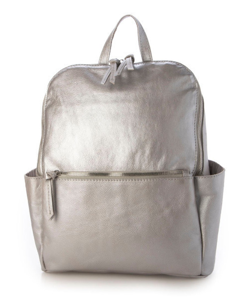 perche（ペルケ）の「ペルケ perche / ダブルジッパー牛革バックパック（バックパック/リュック・レディース・キャメル/ブラック/シルバー・FREE）」の3枚目の写真