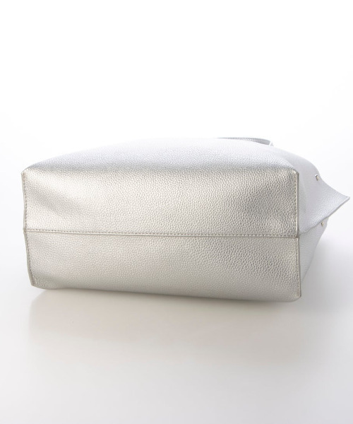 cache cache（カシュ カシュ）の「カシュカシュ cachecache / A4セパレートパーテーショントート（トートバッグ・レディース・ブラック/ベージュ系その他2/シルバー・FREE）」の16枚目の写真