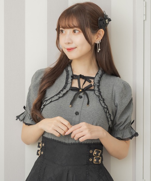 couture BY ROJITA（クチュールバイロジータ）の「Wリボンボレロ風トップス（Tシャツ/カットソー・レディース・ブラック/マルチ/ホワイト/グレー・FREE）」の3枚目の写真