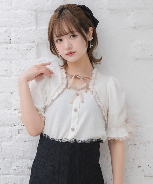 couture BY ROJITA（クチュールバイロジータ）の「Wリボンボレロ風トップス（Tシャツ/カットソー・レディース・ブラック/マルチ/ホワイト/グレー・FREE）」の4枚目の写真