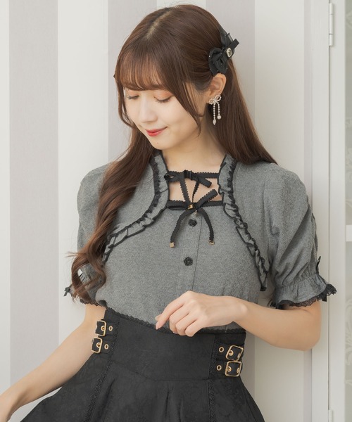 couture BY ROJITA（クチュールバイロジータ）の「Wリボンボレロ風トップス（Tシャツ/カットソー・レディース・ブラック/マルチ/ホワイト/グレー・FREE）」の5枚目の写真